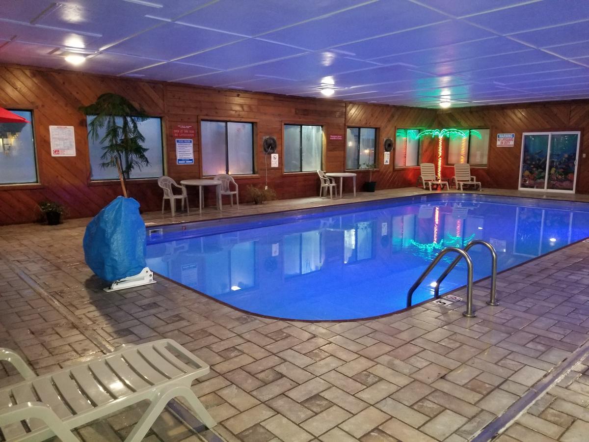 Super 8 By Wyndham Ottumwa Motel Exterior photo